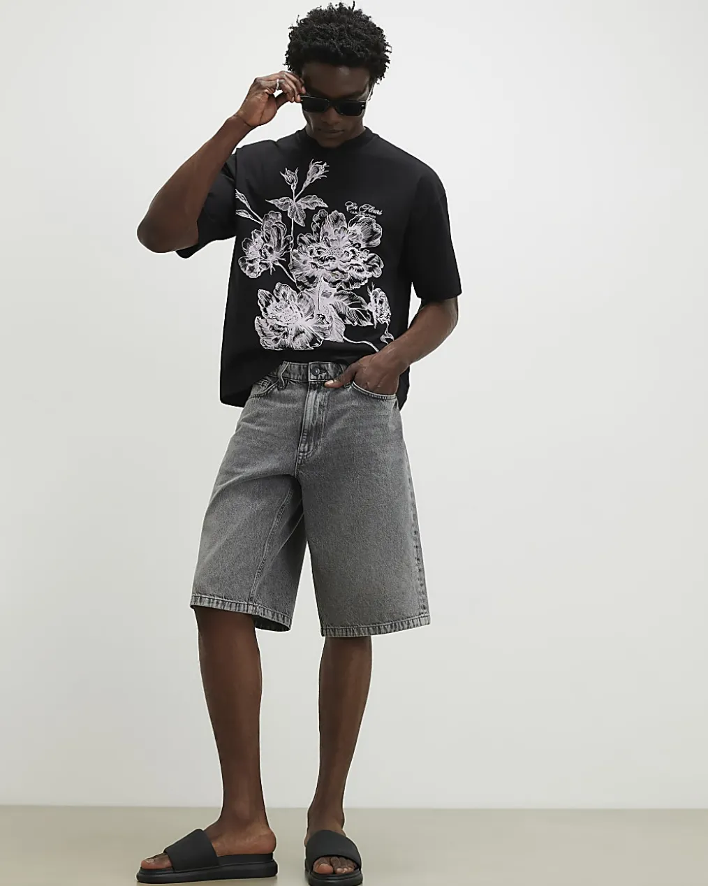 Black Oversized Floral Midweight T-Shirt