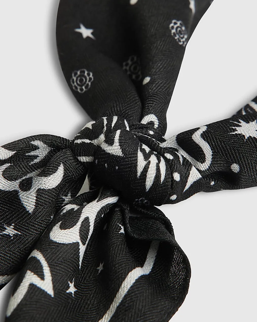 Black Print Bandana
