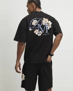 Black Regular Fit Textured Shorts