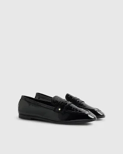 Black Scallop Edge Patent Loafers