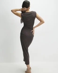 Brown Short Sleeve Textured Ruched Midi Dress