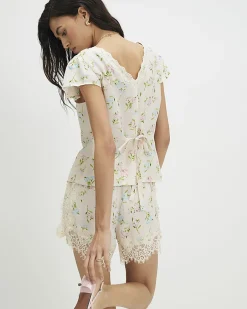 Cream Floral Lace Trim Shorts
