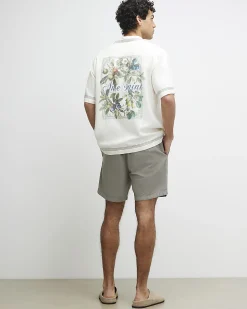 Green Regular Fit Linen Blend Shorts