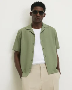 Green Regular Fit Textured Shirt