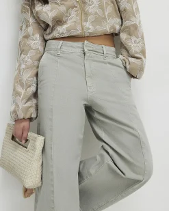 Green Seam Detail Cropped Jeans