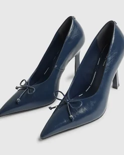 Navy High Vamp Bow Court Heels