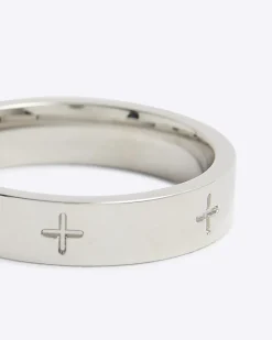 Silver stainless steel chain link ring